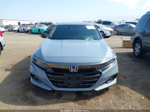 1HGCV3F28NA037521 Honda Accord Hybrid Sport