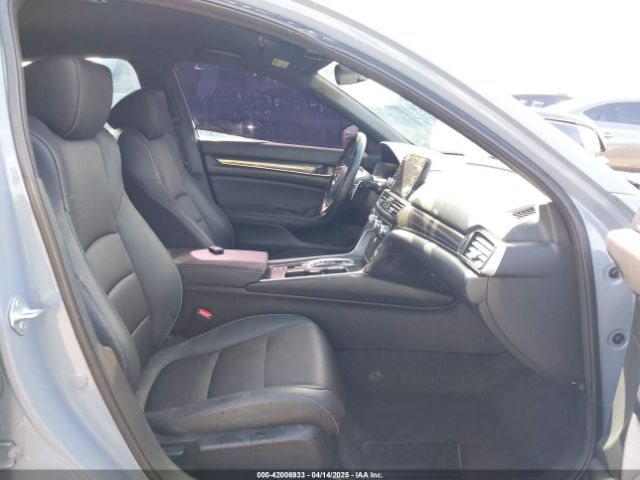 1HGCV3F28NA037521 Honda Accord Hybrid Sport