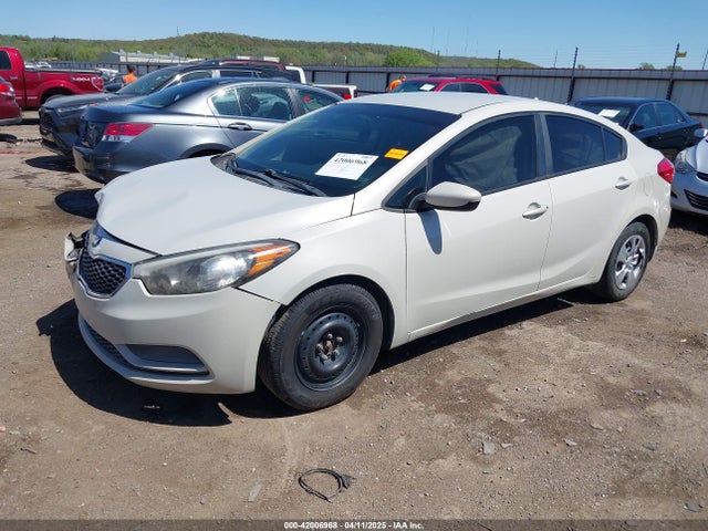 KIA FORTE LX 2015 KNAFK4A64F5341781 Image 2