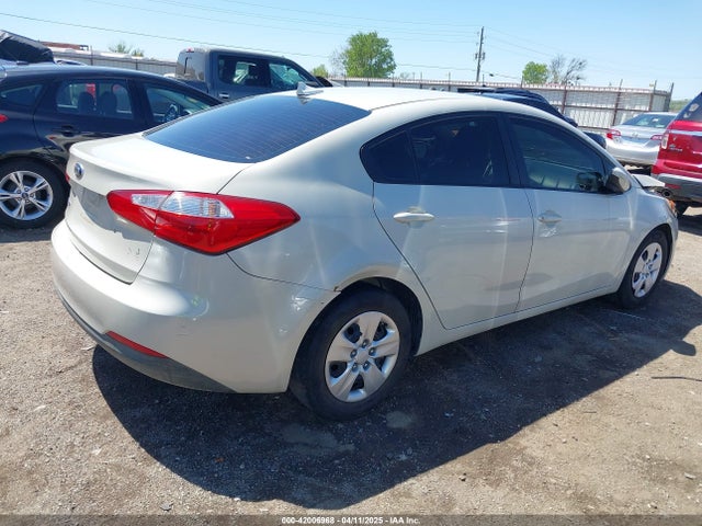 KIA FORTE LX 2015 KNAFK4A64F5341781 Image 4