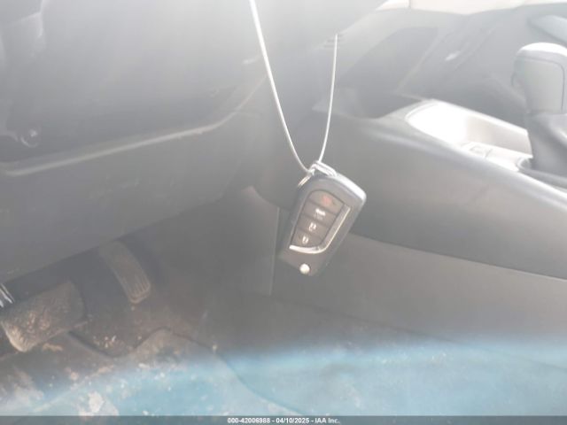 5YFEPMAE2MP151016 Toyota COROLLA LE