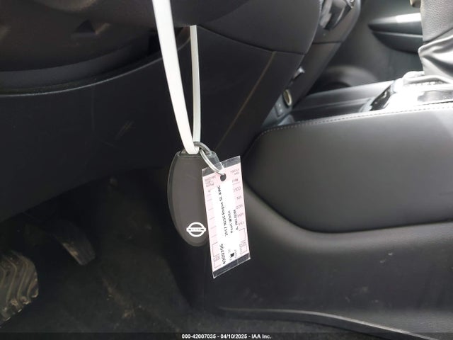 5N1AT2MV4HC737205 Nissan Rogue Sl