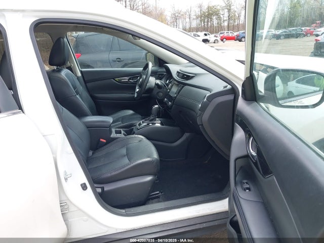 5N1AT2MV4HC737205 Nissan Rogue Sl