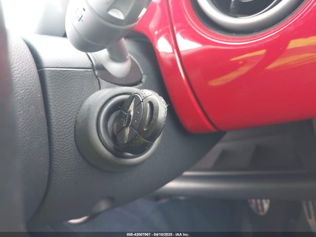 2005 MINI COOPER S WMWRE33535TL15394 Photo 10