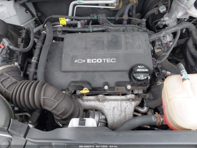 KL7CJPSB6HB185878 Chevrolet Trax Lt