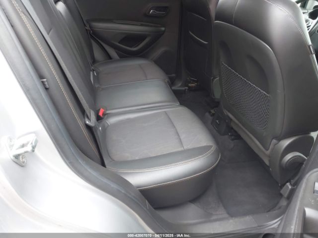 KL7CJPSB6HB185878 Chevrolet Trax Lt