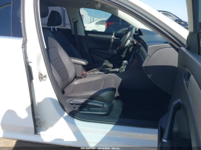 1VWSA7A30MC000802 Volkswagen Passat 2.0t Se