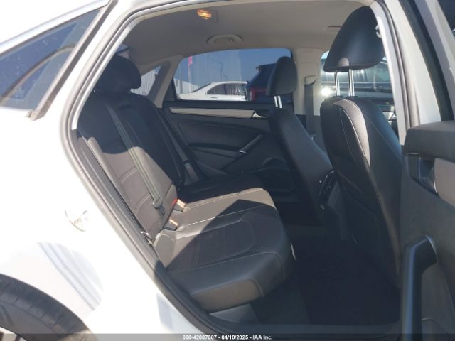 1VWSA7A30MC000802 Volkswagen Passat 2.0t Se