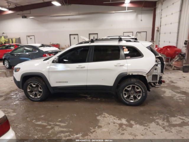 1C4PJMBX4KD390061 Jeep Cherokee Trailhawk 4x4