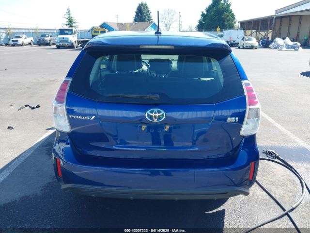 JTDZN3EU0FJ036229 Toyota Prius V Five