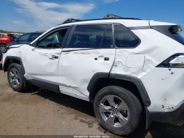 2T3W1RFV2RW302140 Toyota Rav4 Xle