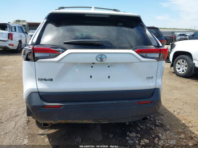 2T3W1RFV2RW302140 Toyota Rav4 Xle