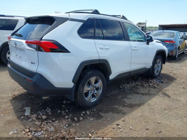 2T3W1RFV2RW302140 Toyota Rav4 Xle