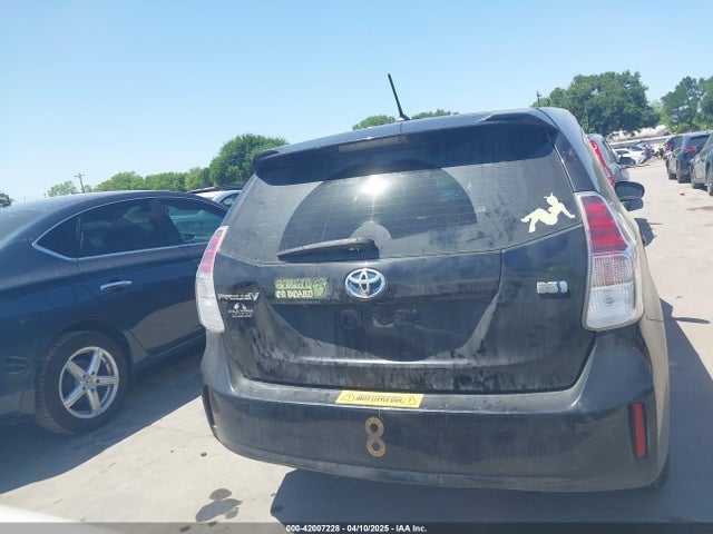 JTDZN3EUXHJ063005 Toyota Prius V Two
