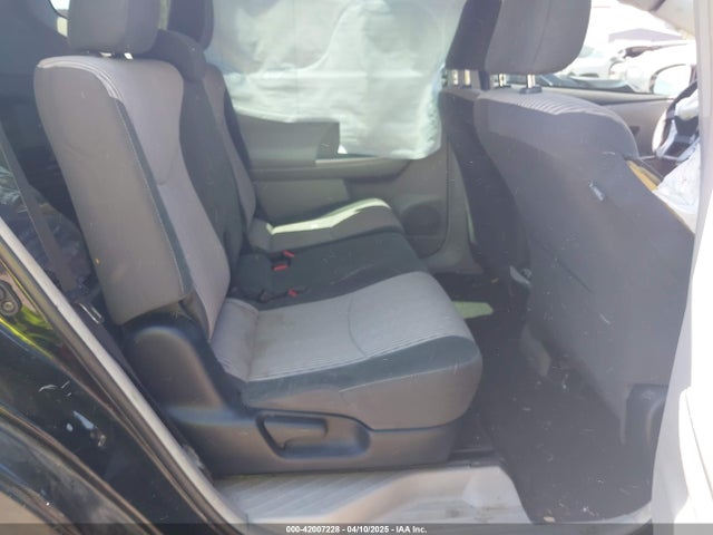 JTDZN3EUXHJ063005 Toyota Prius V Two