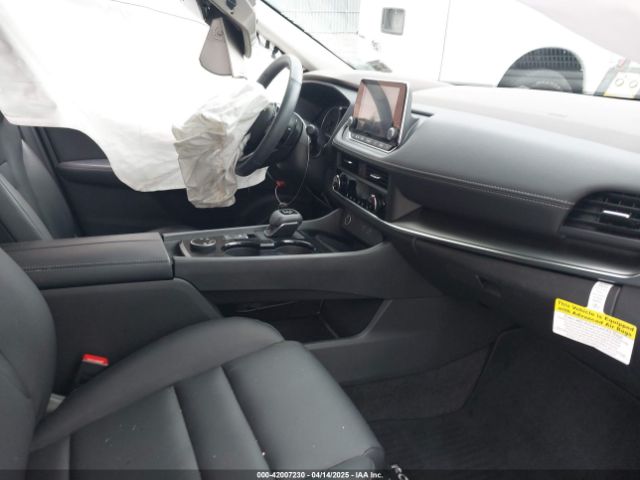 5N1BT3BB1PC827610 Nissan Rogue Sv Intelligent Awd