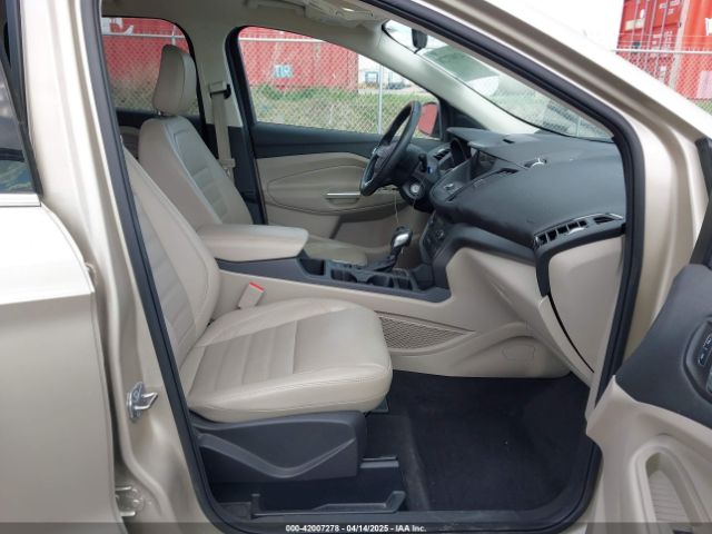 1FMCU9HD6JUA21308 Ford ESCAPE SEL
