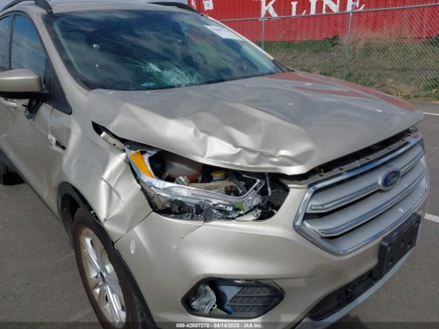 1FMCU9HD6JUA21308 Ford ESCAPE SEL