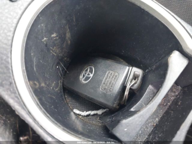 2T1BURHE8GC687116 Toyota Corolla Le Plus