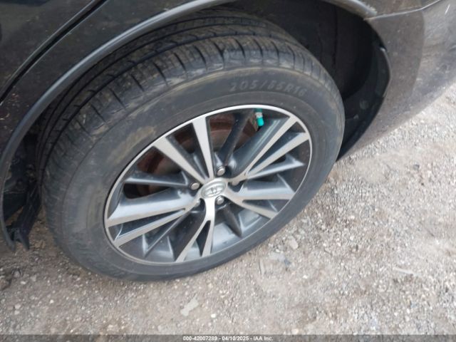 2T1BURHE8GC687116 Toyota Corolla Le Plus