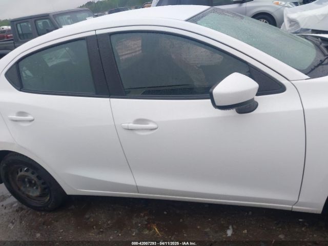 3MYDLBYVXLY710930 Toyota YARIS L