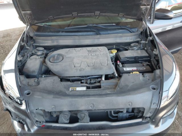1C4PJLCS4GW184621 Jeep Cherokee Altitude