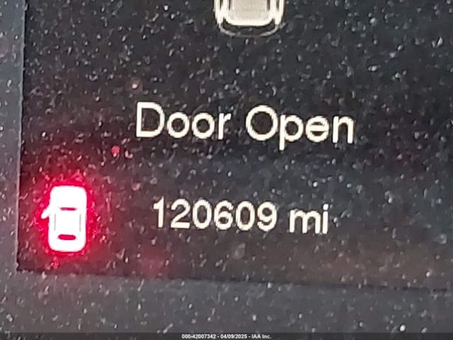 1C4PJLCS4GW184621 Jeep Cherokee Altitude