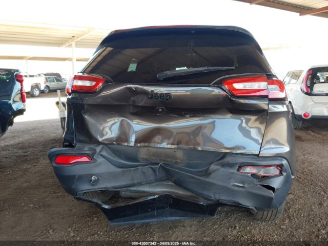 1C4PJLCS4GW184621 Jeep Cherokee Altitude