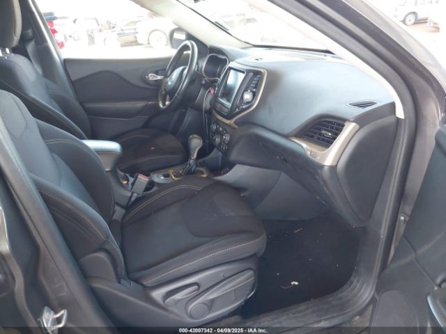 1C4PJLCS4GW184621 Jeep Cherokee Altitude