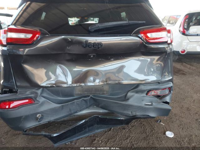 1C4PJLCS4GW184621 Jeep Cherokee Altitude