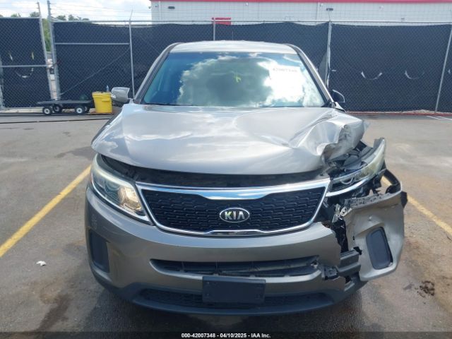 5XYKT3A64FG611172 KIA SORENTO LX