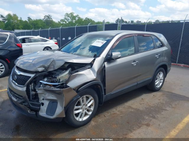 5XYKT3A64FG611172 KIA SORENTO LX
