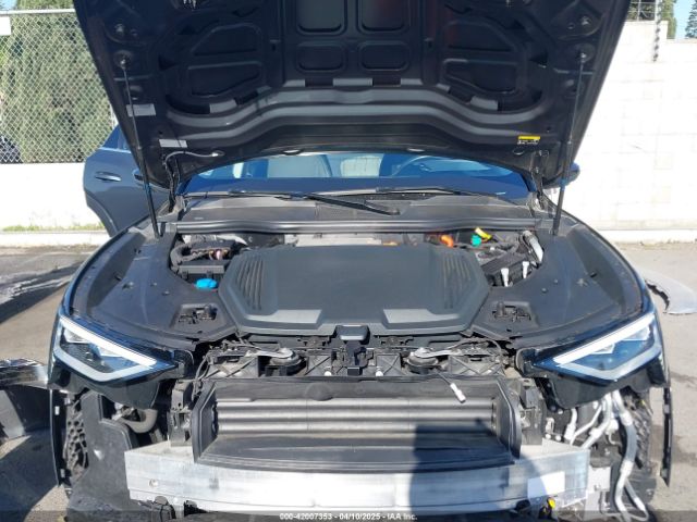 2019 AUDI E-TRON WA1VAAGE2KB021539 Photo 9
