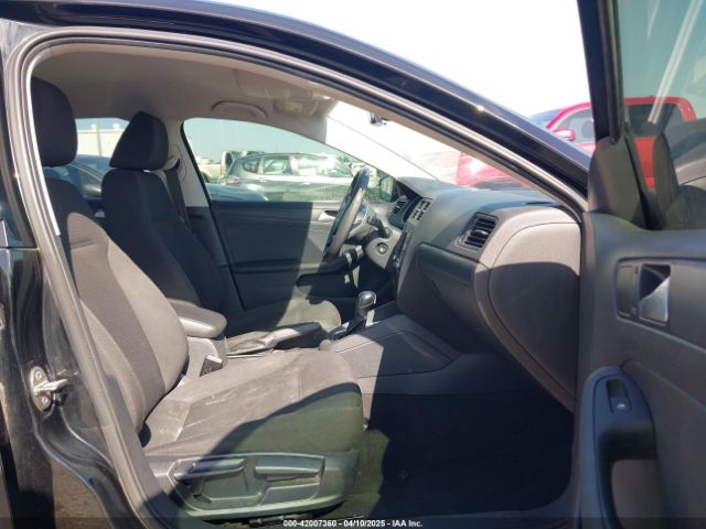 3VW267AJ9GM205926 Volkswagen Jetta 1.4t S