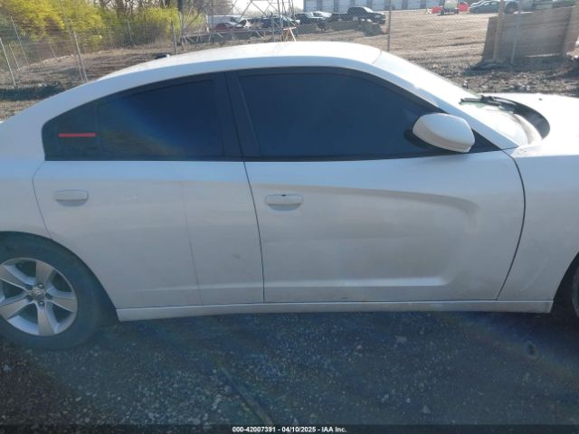 2C3CDXHG0EH328912 Dodge Charger Sxt