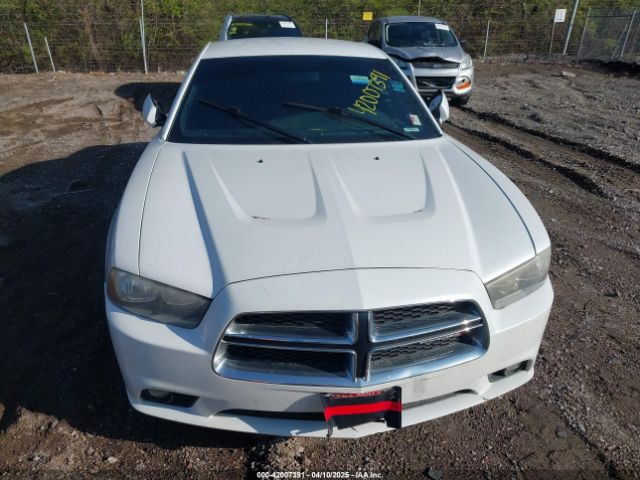 2C3CDXHG0EH328912 Dodge Charger Sxt