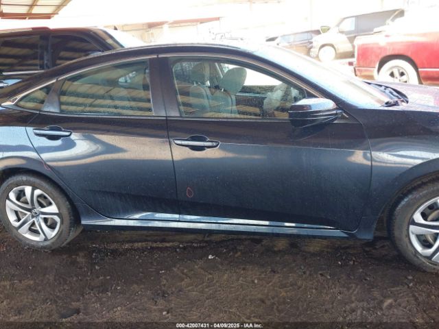 2HGFC2F53JH525407 Honda Civic Lx