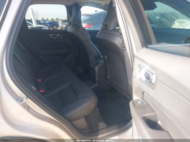 2023 VOLVO XC60 RECHARGE PLUG-IN HYBRID YV4H60DE4P1278098 Photo 7