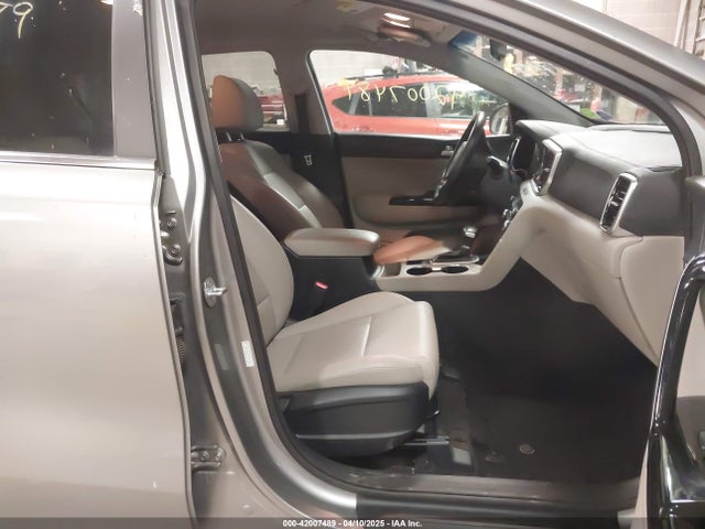 KNDPNCAC9M7915081 KIA Sportage Ex