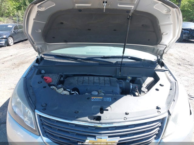 Chevrolet Traverse Ls 2015 1GNKRFKD3FJ278483 Image 10