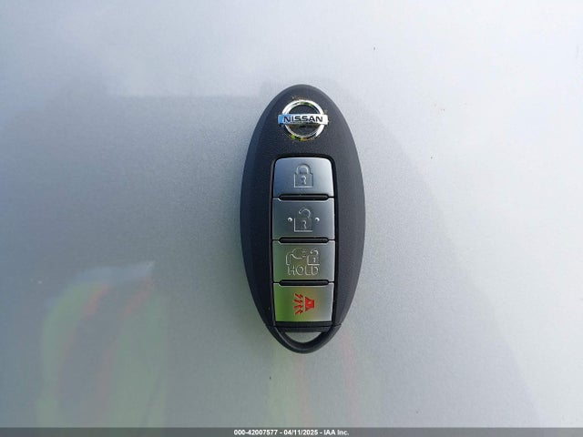1N4BZ0CP8HC300277 Nissan 2017