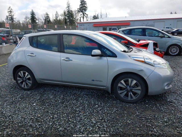 1N4BZ0CP8HC300277 Nissan 2017