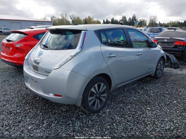 1N4BZ0CP8HC300277 Nissan 2017