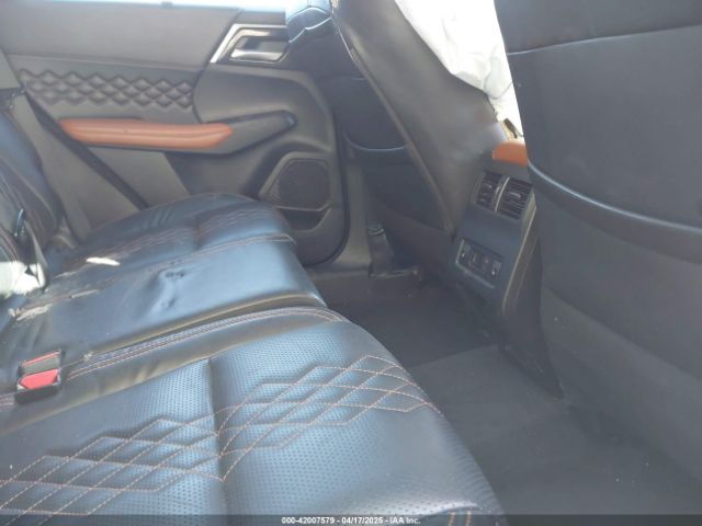 JA4J4VA8XNZ073061 Mitsubishi Outlander