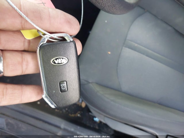 5XXG14J22MG020953 KIA K5 LXS