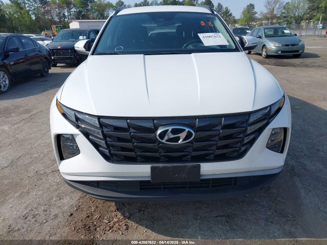 5NMJBCAE7PH217517 Hyundai TUCSON SEL