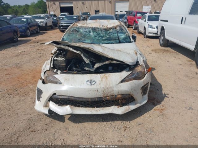 JF1ZNAA11H8703549 Toyota 86