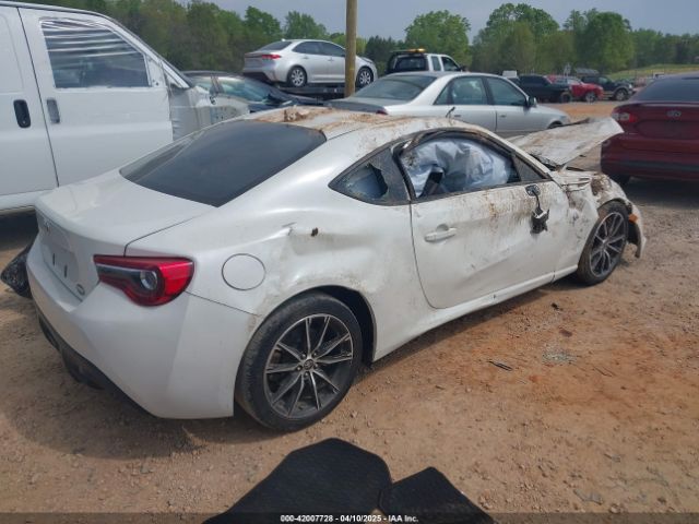 JF1ZNAA11H8703549 Toyota 86
