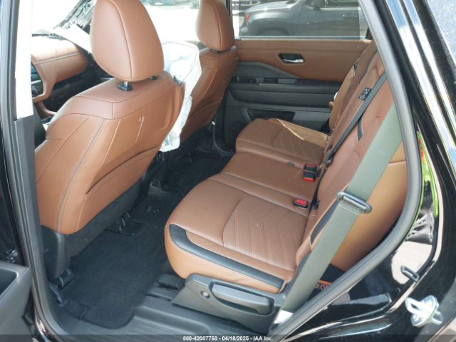 5N1DR3DJ6RC243508 Nissan Pathfinder Platinum 4wd