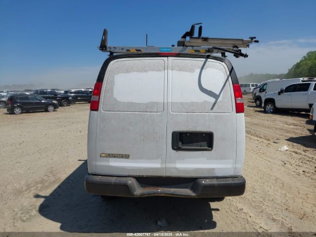 1GCWGAFP2M1262456 Chevrolet Express Cargo Rwd 2500 Regular Wheelbase Wt